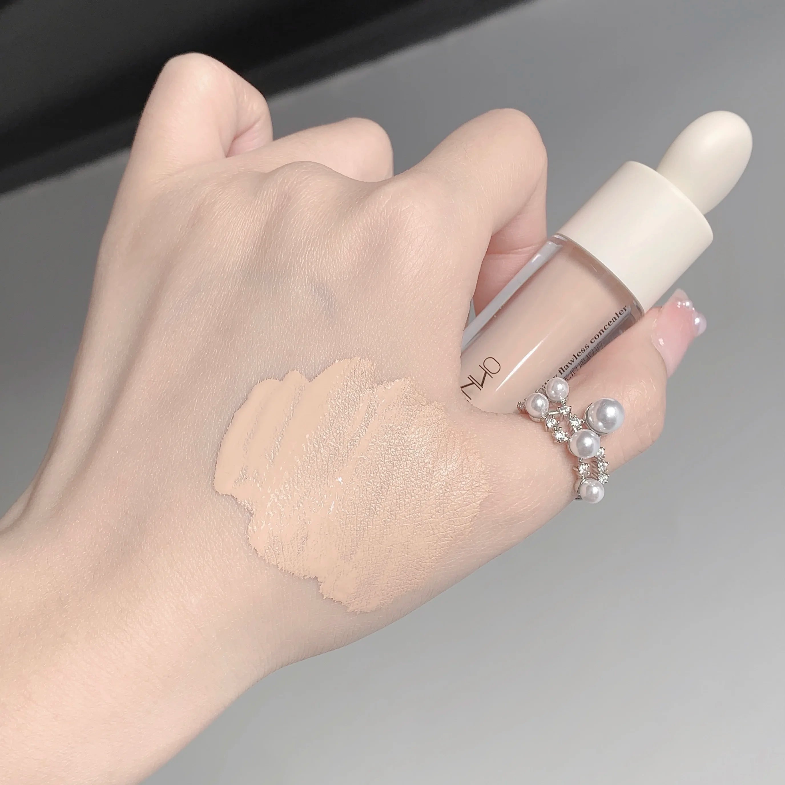 3 Colors Silky Concealer