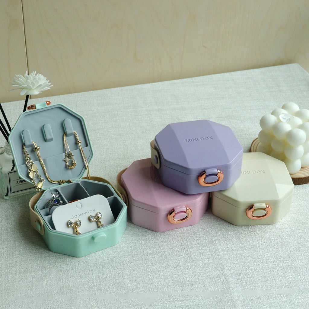 Mini Jewelry Organizer